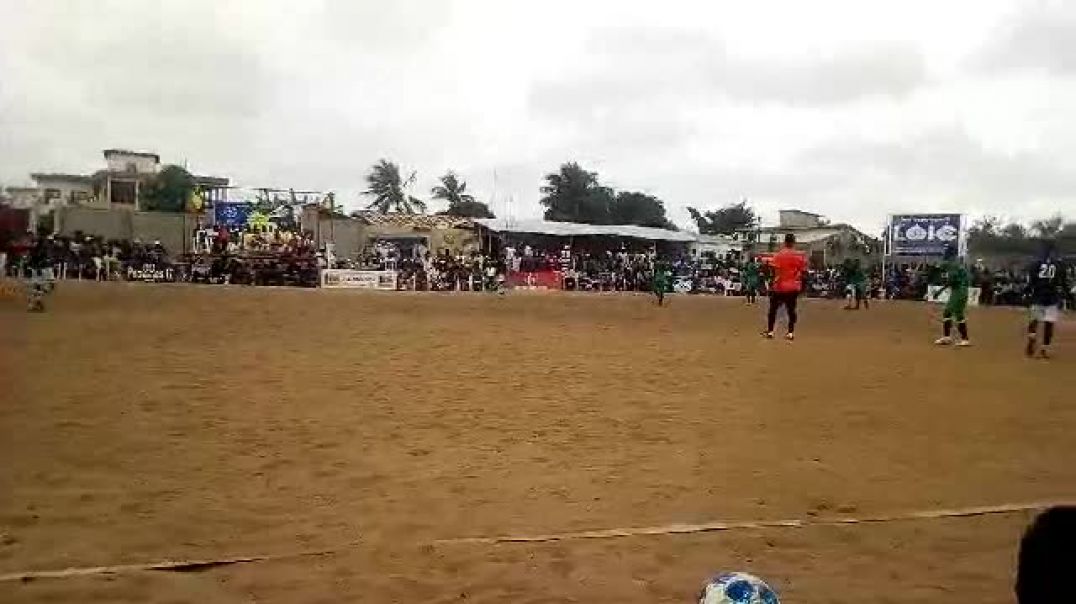 Entente FC - Géant FC. Trinité Singbo