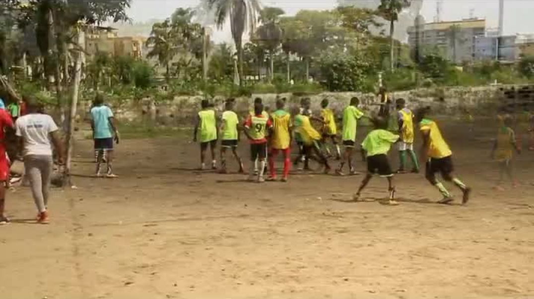⁣Cameroun tournoi du foot ball jeunes au stade yorro   par Vincent Kamto