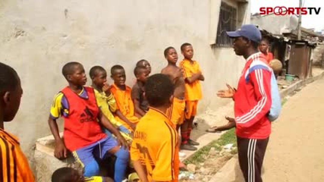 The Power of Sport  Des denrées alimentaires et chaussures de sport offertes à un jeune footballeur