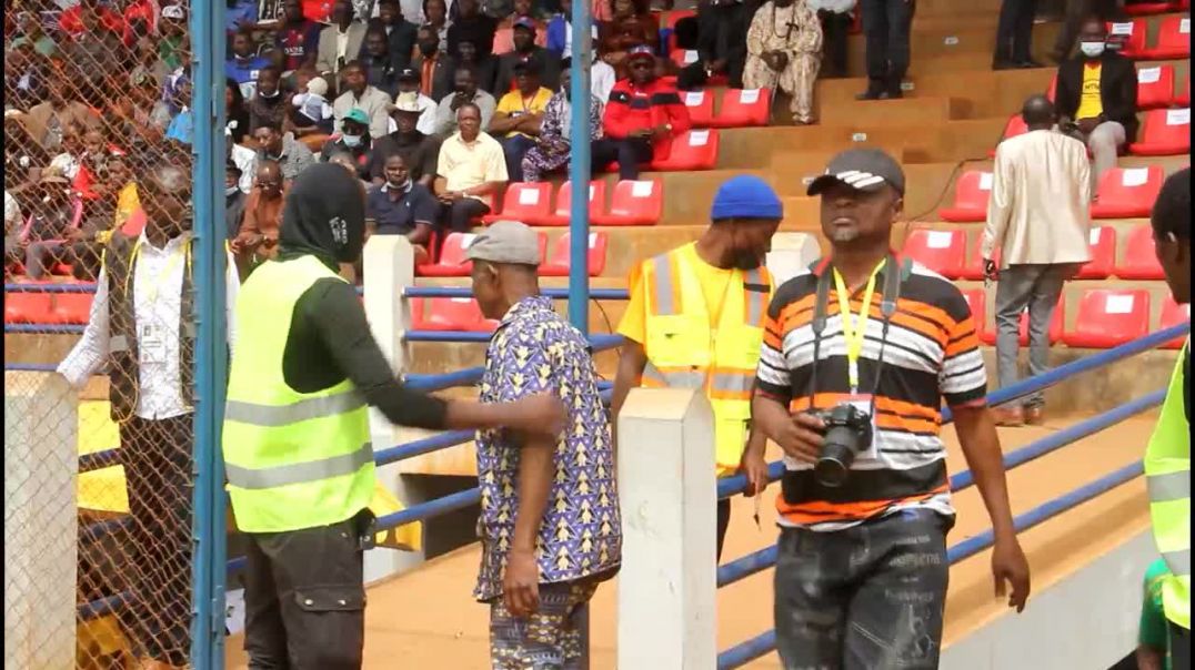 ⁣Cameroun ouverture de saison 2021 2022 présentation des anciens Lions au stade de Mbouda