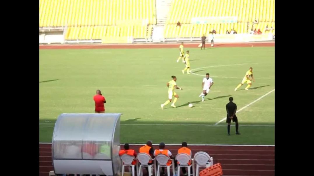 ⁣Cameroun Action du Match Stade Renard de Melong Vs Les Astres de Douala