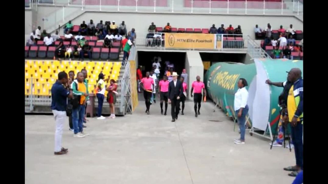 Cameroun Action de La Rencontre Union Sportive de Douala Vs Colombe de Sangmelima