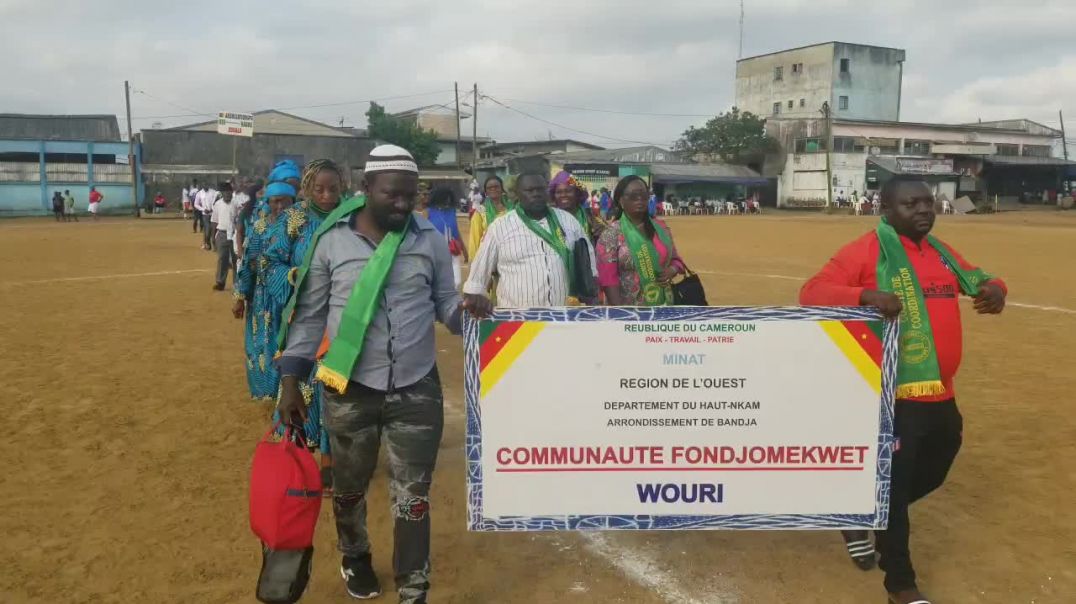⁣[Cameroun] défilé des équipes  engager dans le Feschan