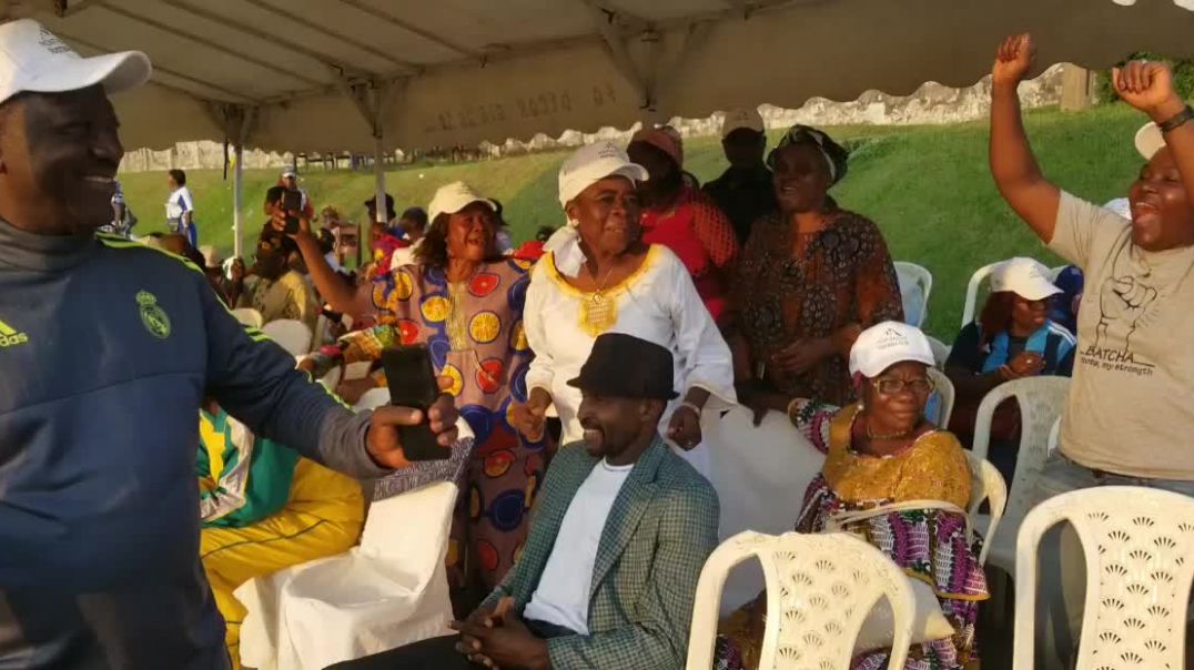 ⁣[Cameroun] la joie des  fans de mont batcha
