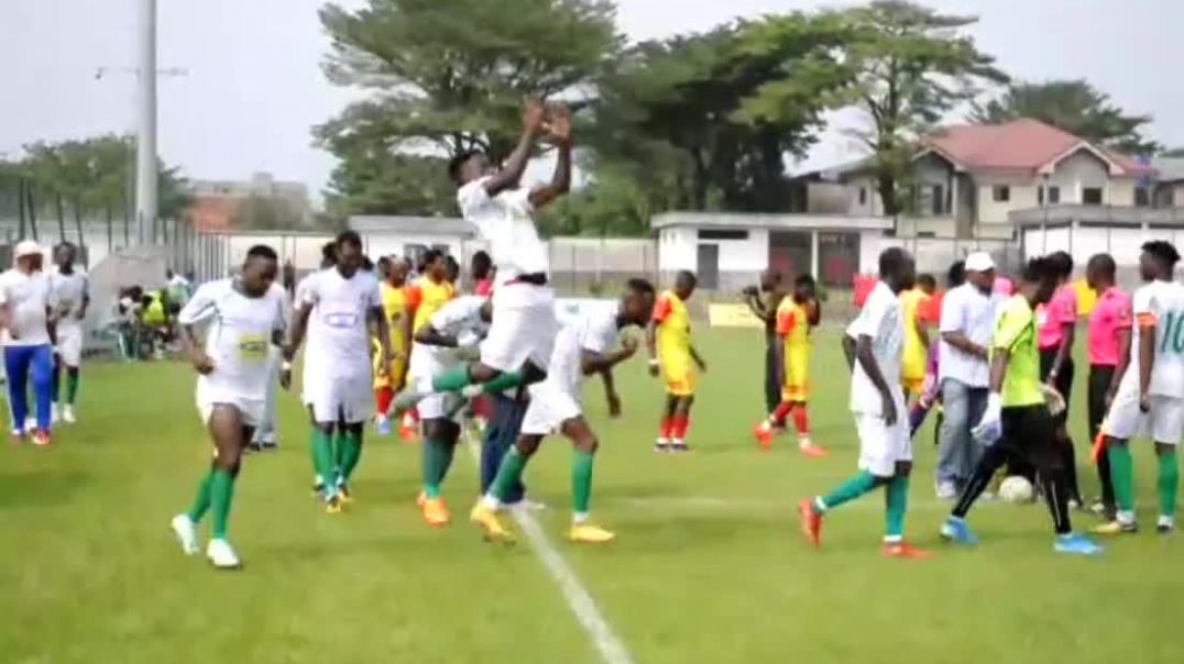 [Cameroun] Début de la rencontre , léopard de Douala vs Unisport de Bafang