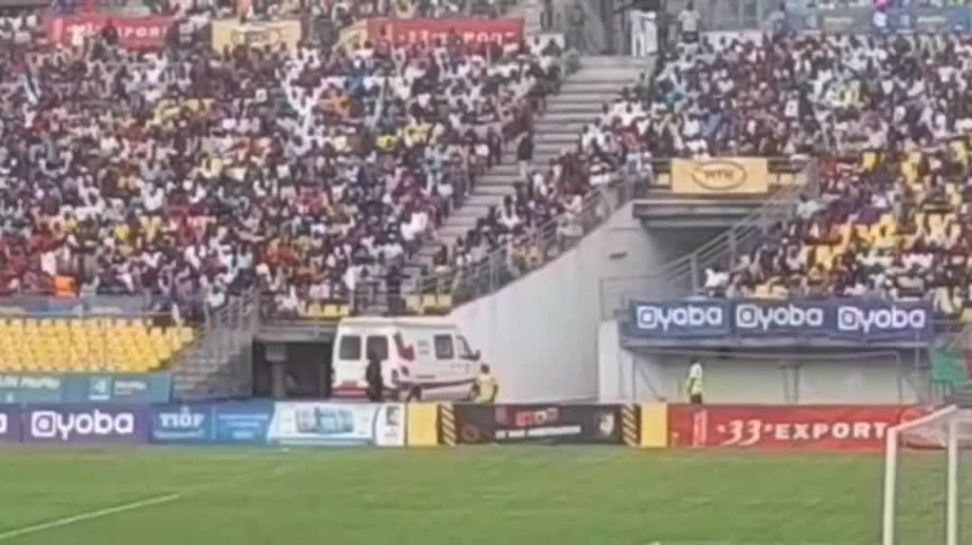 ⁣[Cameroun] le public a répondu présent au stade de la réunification de Douala
