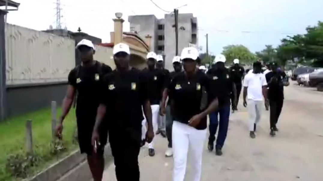 ⁣[Cameroun] la ligue régionale de football du littoral rend visite a Samuel eto'o