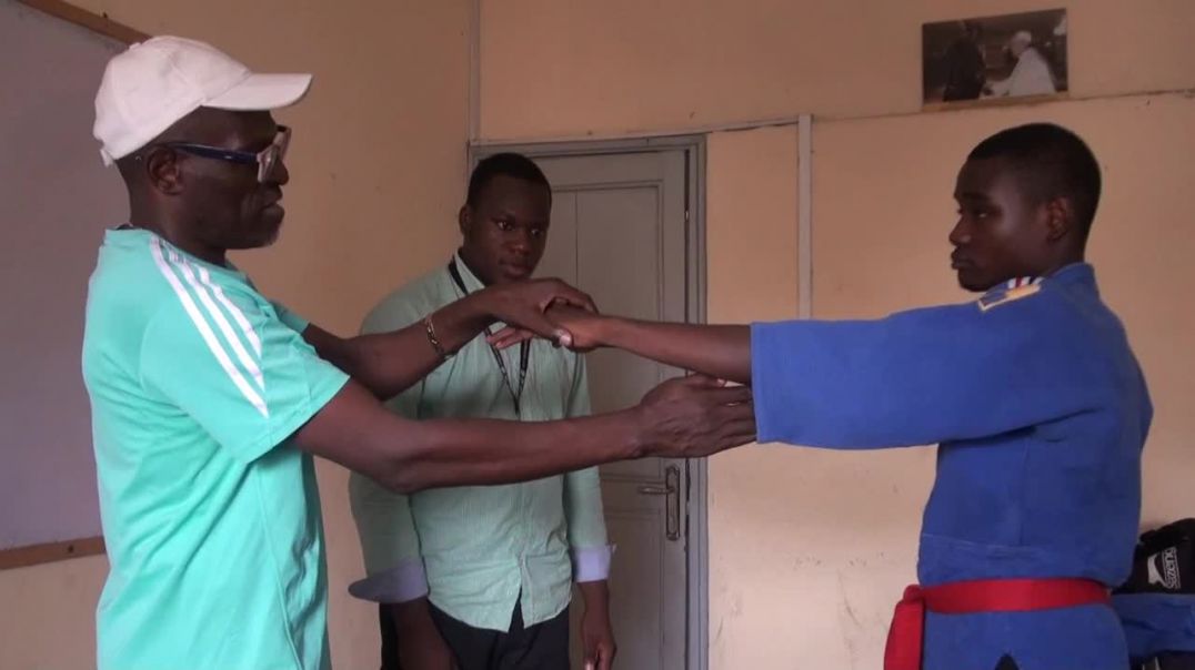 ⁣(Cameroun) Pratique de l'examen du Stage de formation des Arbitres du Kurash à Douala