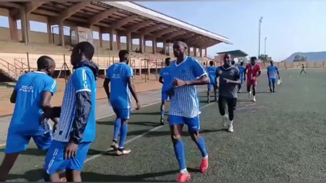 ⁣[Cameroun] échauffement de coton sport de Garoua avant les 16e de finale de