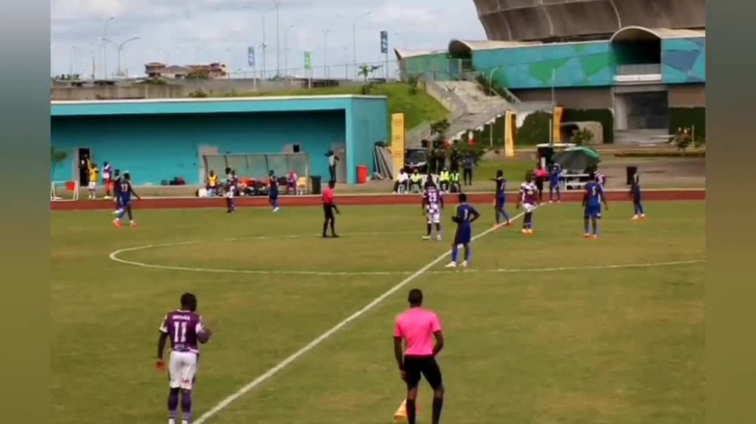 ⁣[Cameroun] action de la rencontre UMS de Loum vs Fovu club de baham