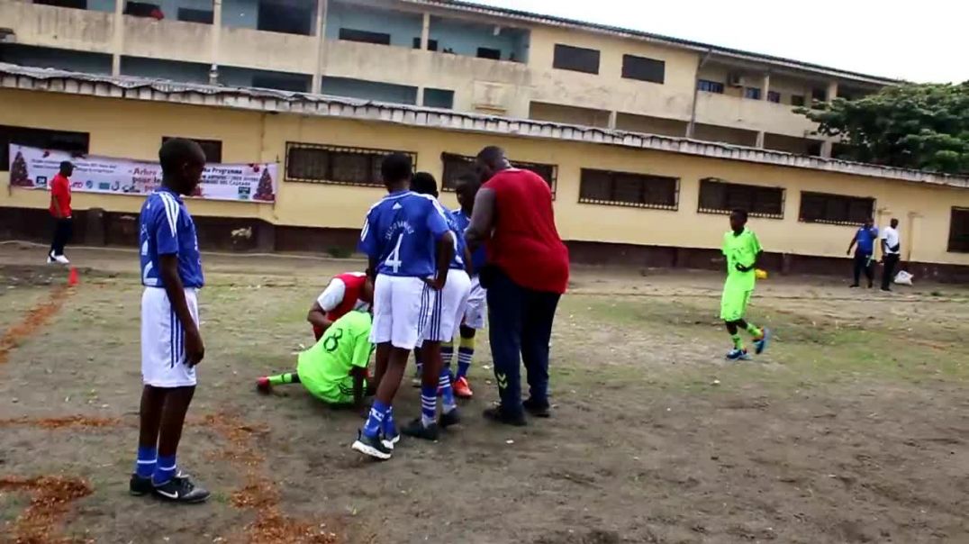 ⁣[Cameroun] Match de Foot ball des Bambinos
