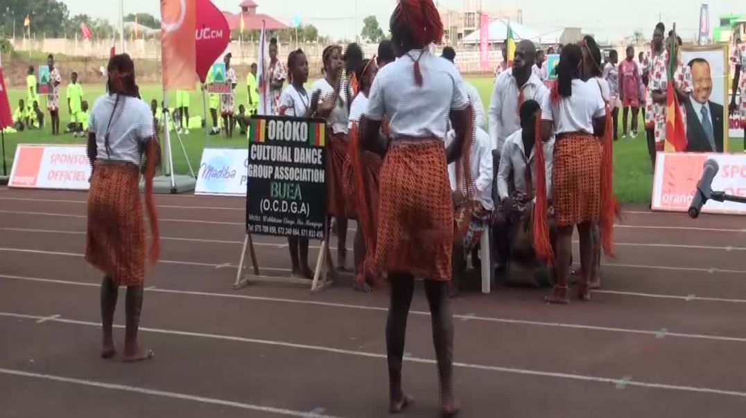 Cameroun Ascension du Mont Cameroun 2024 Parade culturelle