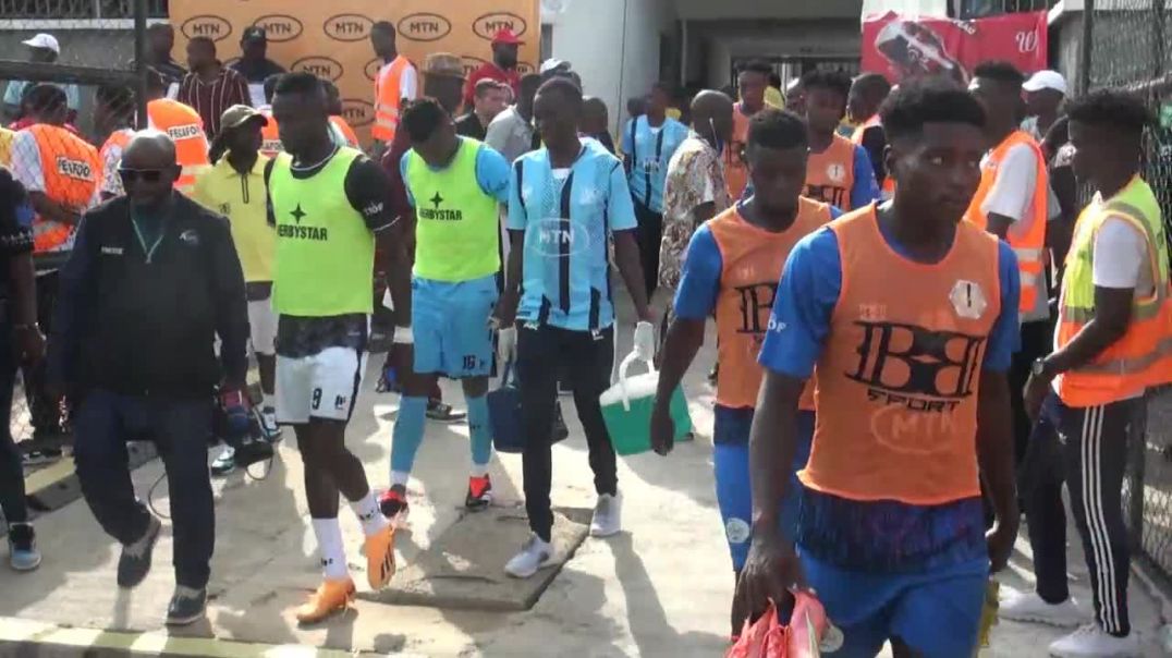 ⁣[Cameroun] Début de la Rencontre Dynamo de Douala vs Victoria United de Limbe