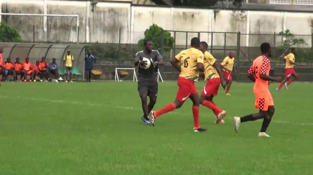 ⁣[Cameroun] Finale Champions Cup 2024 Action de la Rencontre Vétérans Yello de Dla vs Vétérans Monday