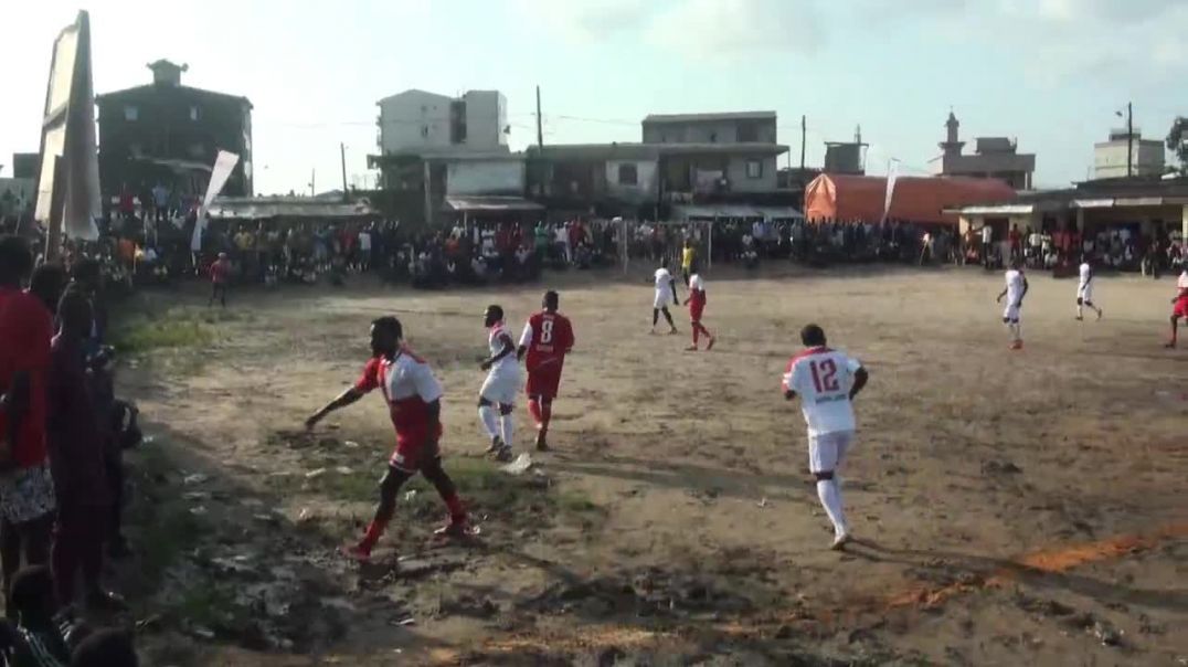 ⁣[Cameroun] Action de La Rencontre IMANA LOKO vs Canon de Central Bar