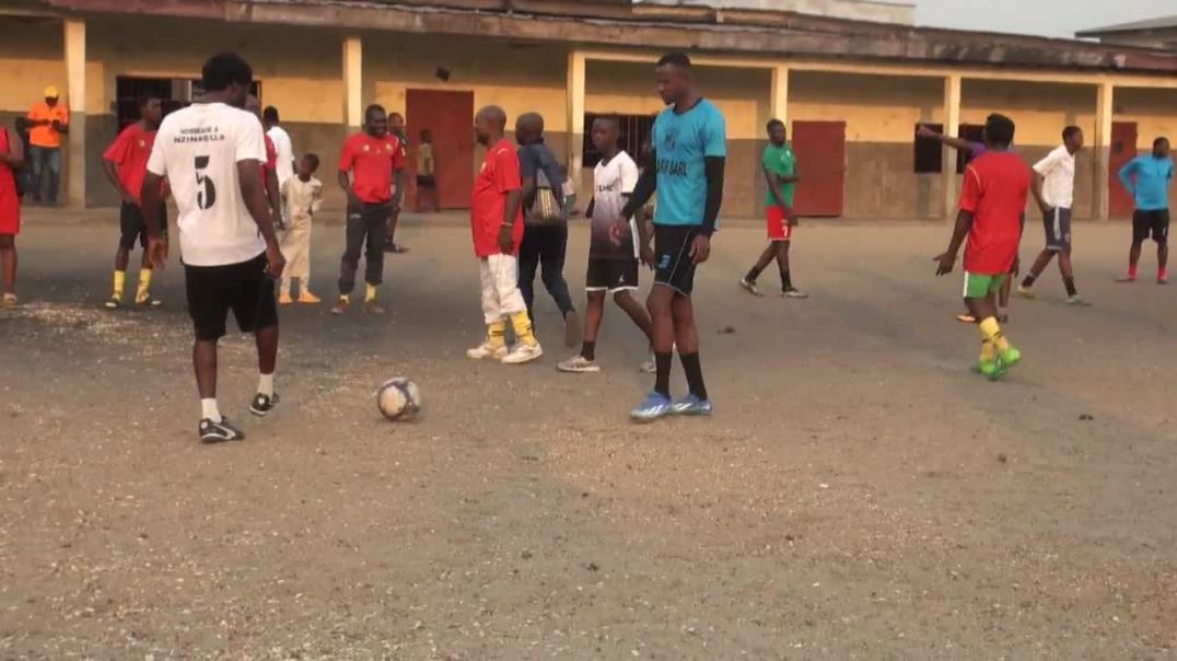 ⁣[Cameroun] Tirs au but Forum Foyer Union Kamakai vs les vétérans de Bacelone